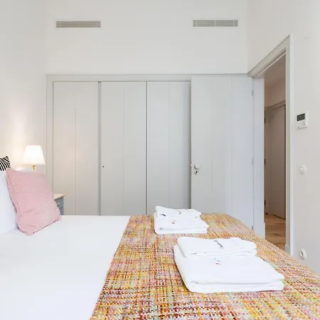 Flh Bacalhoeiros Charming Place Apartment *